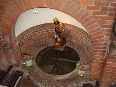 Walsingham healing well